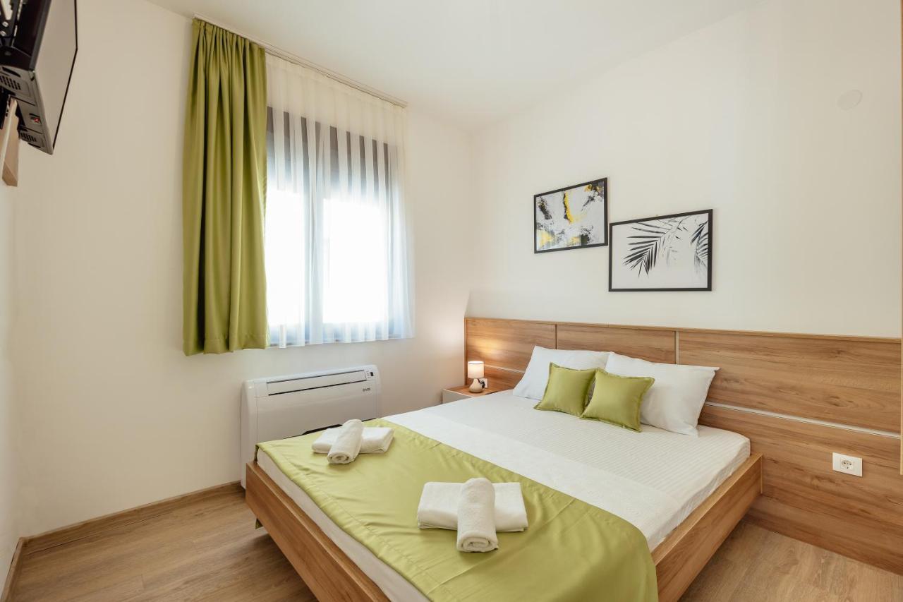 Green Valley Apartments Herceg Novi Buitenkant foto