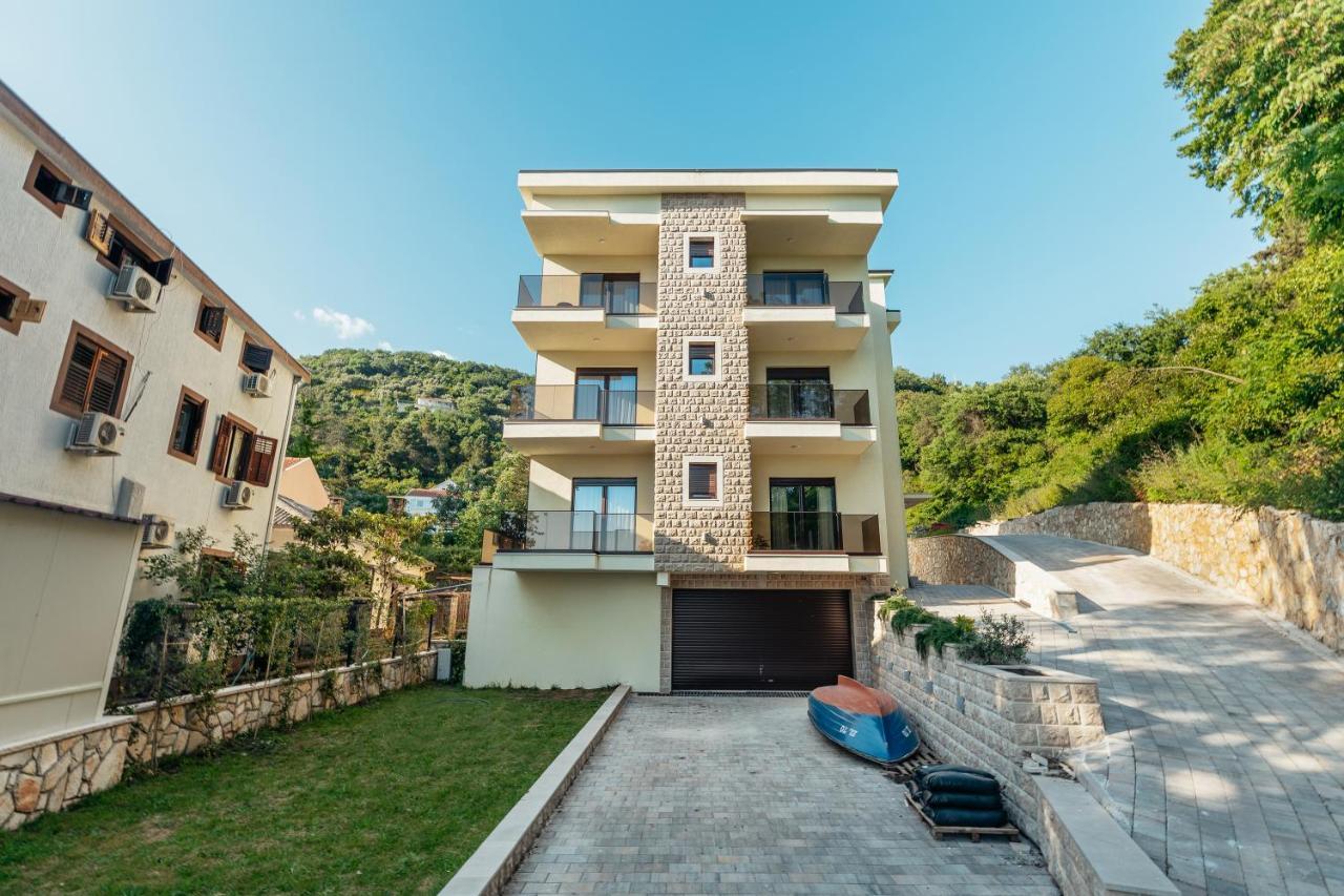 Green Valley Apartments Herceg Novi Buitenkant foto